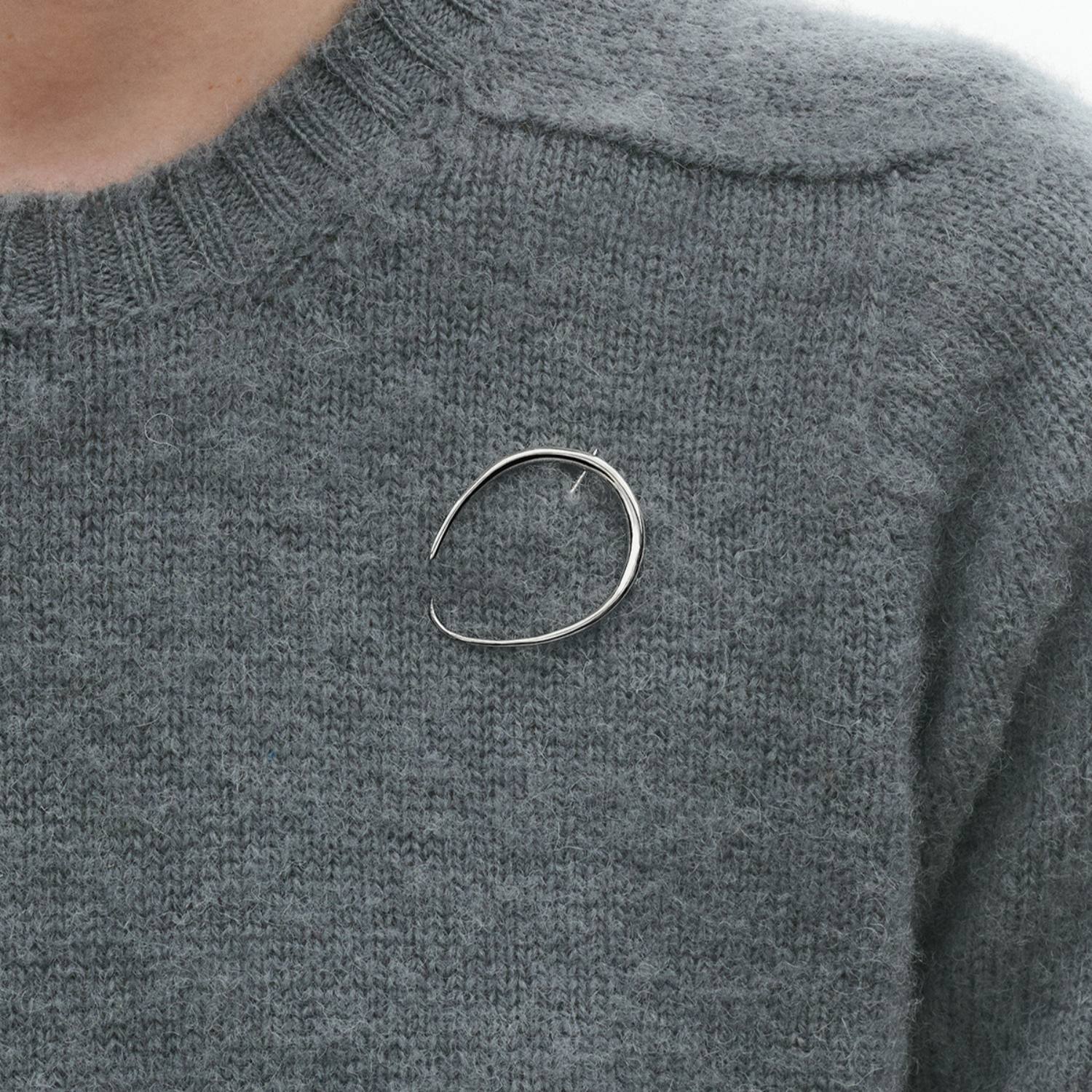 DETAIL243857